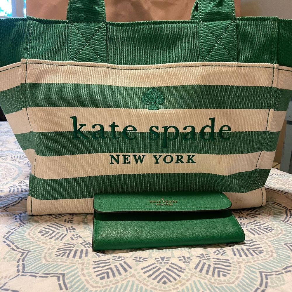EUC Kate Spade Tote & matching Continental Wallet